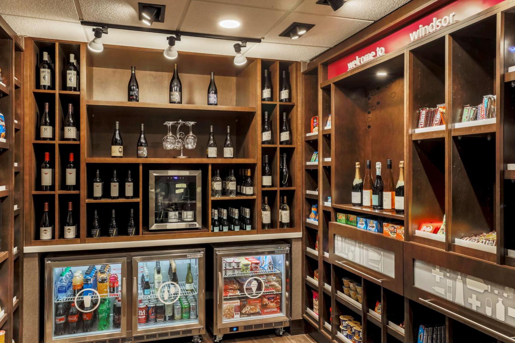 Hampton Inn & Suites Windsor-Sonoma Wine Country Екстериор снимка