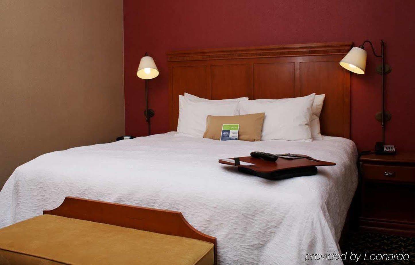 Hampton Inn & Suites Windsor-Sonoma Wine Country Екстериор снимка