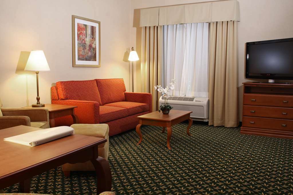 Hampton Inn & Suites Windsor-Sonoma Wine Country Стая снимка